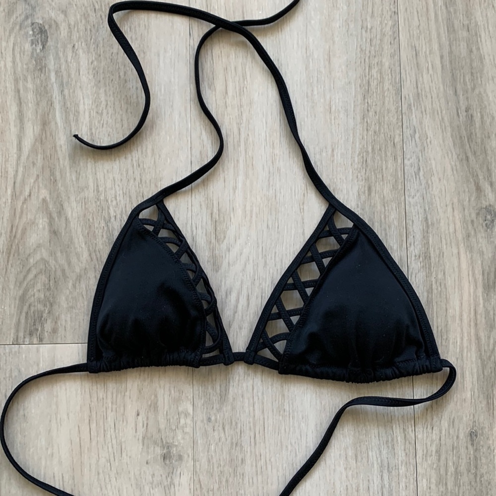 Victoria’s Secret black crisscross triangle top